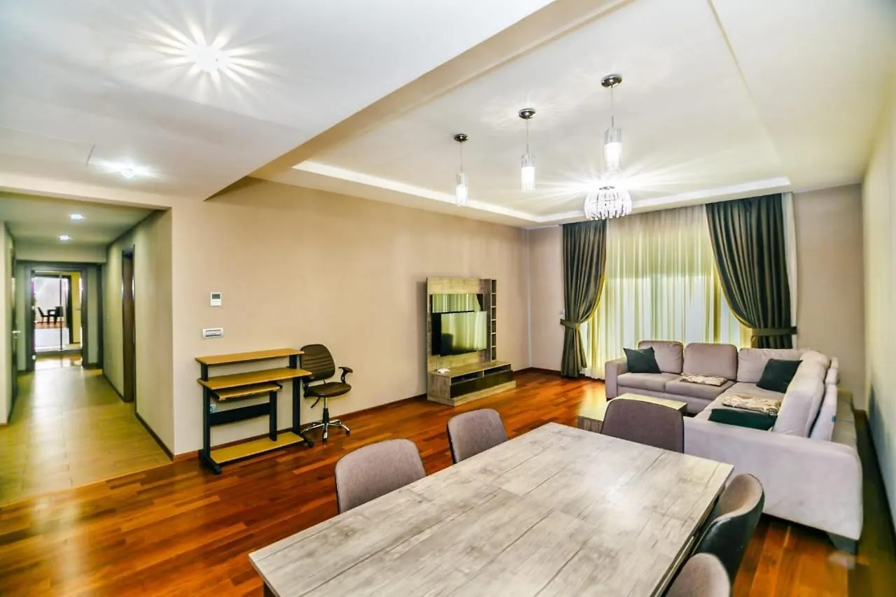 Appartamento Park Azur Baky 0*,